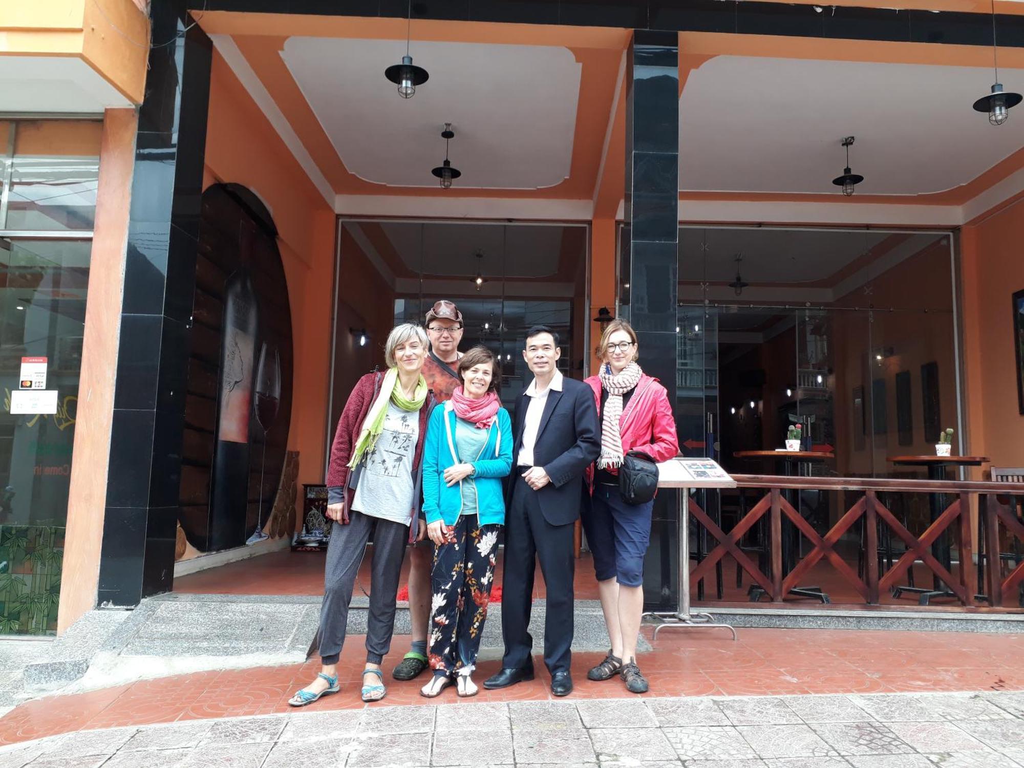 Binh Minh Hostel Dong Van  Buitenkant foto