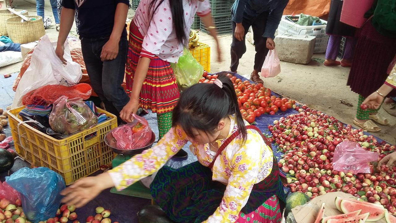 Binh Minh Hostel Dong Van  Buitenkant foto