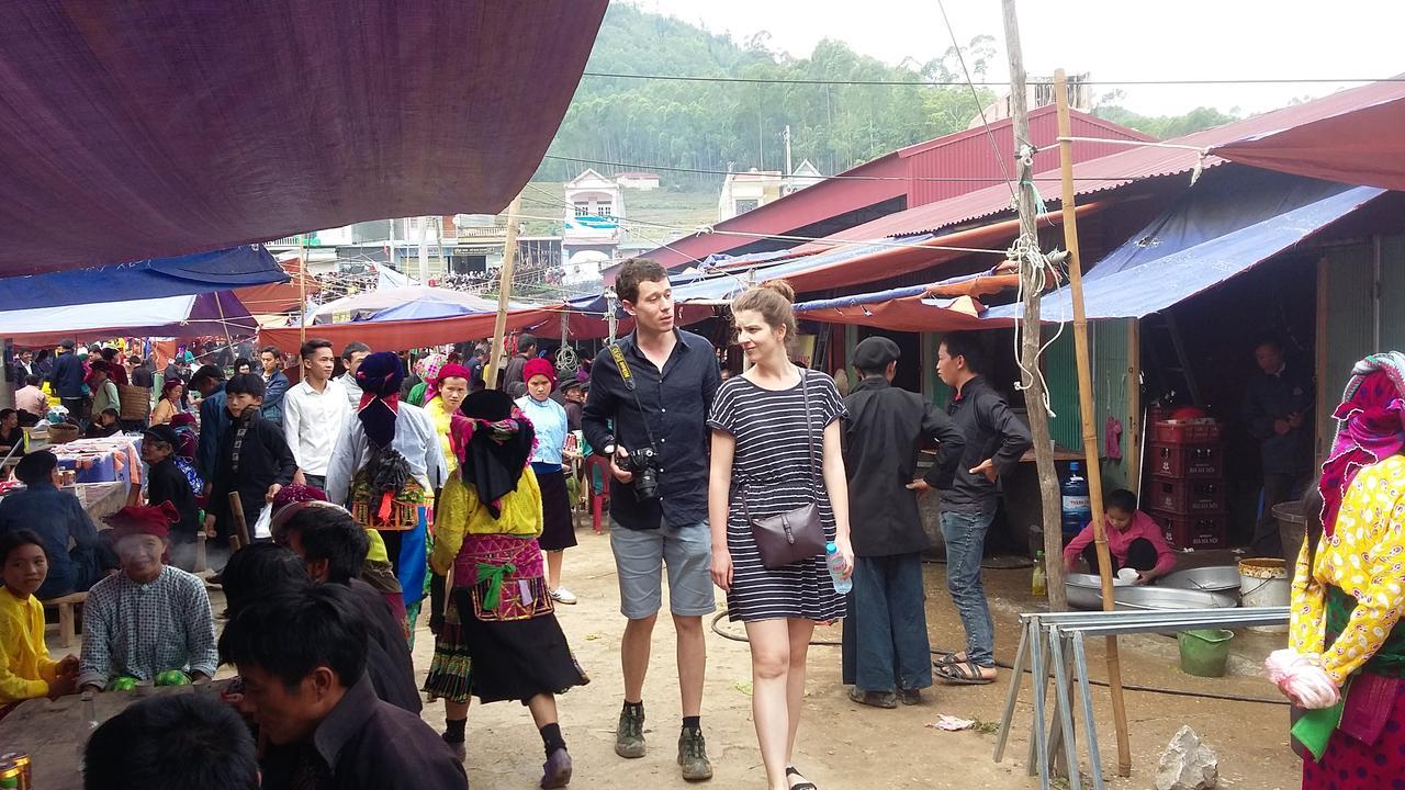 Binh Minh Hostel Dong Van  Buitenkant foto