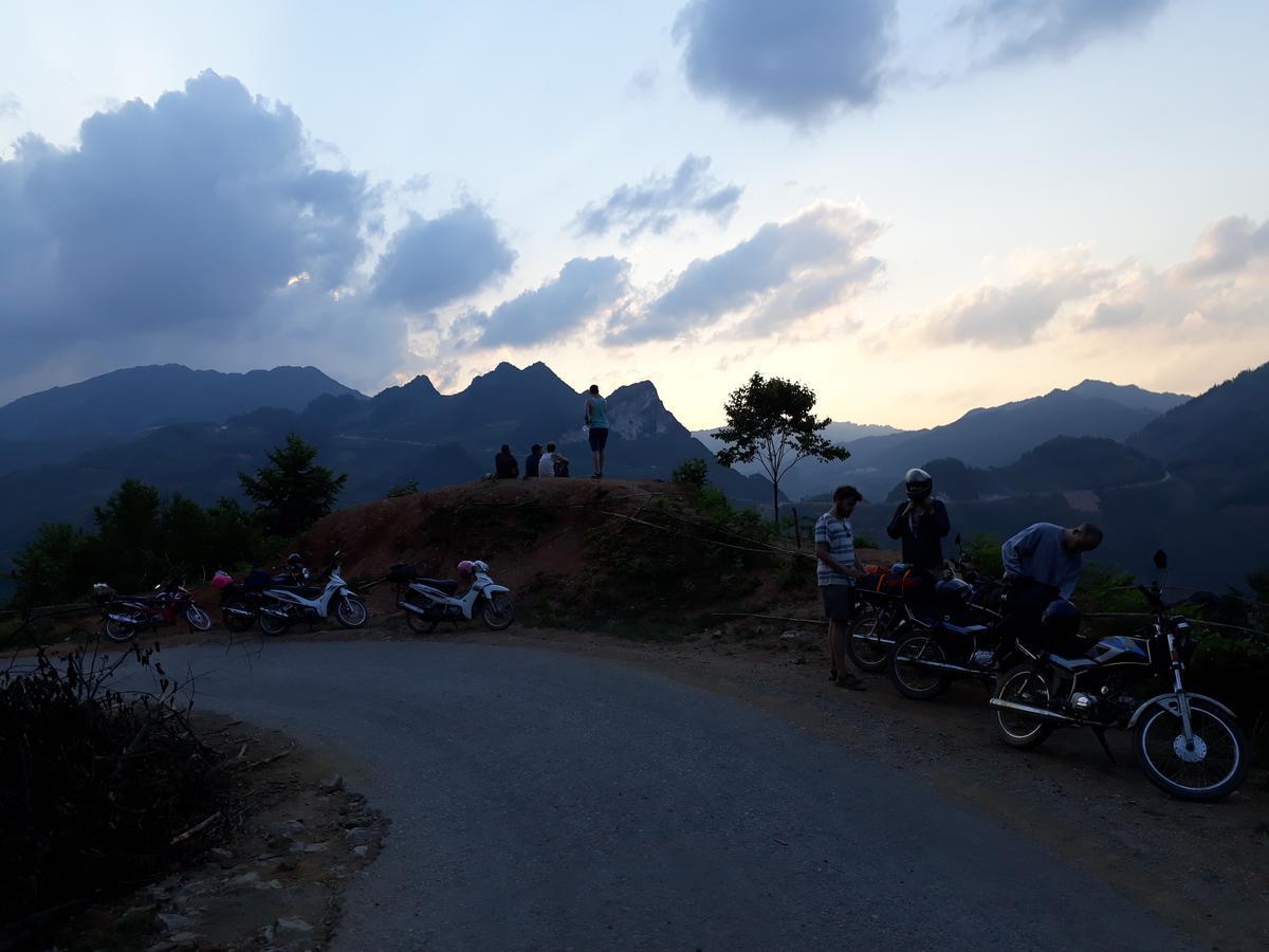 Binh Minh Hostel Dong Van  Buitenkant foto