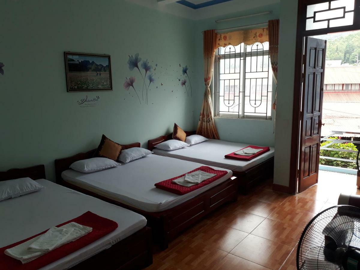 Binh Minh Hostel Dong Van  Buitenkant foto